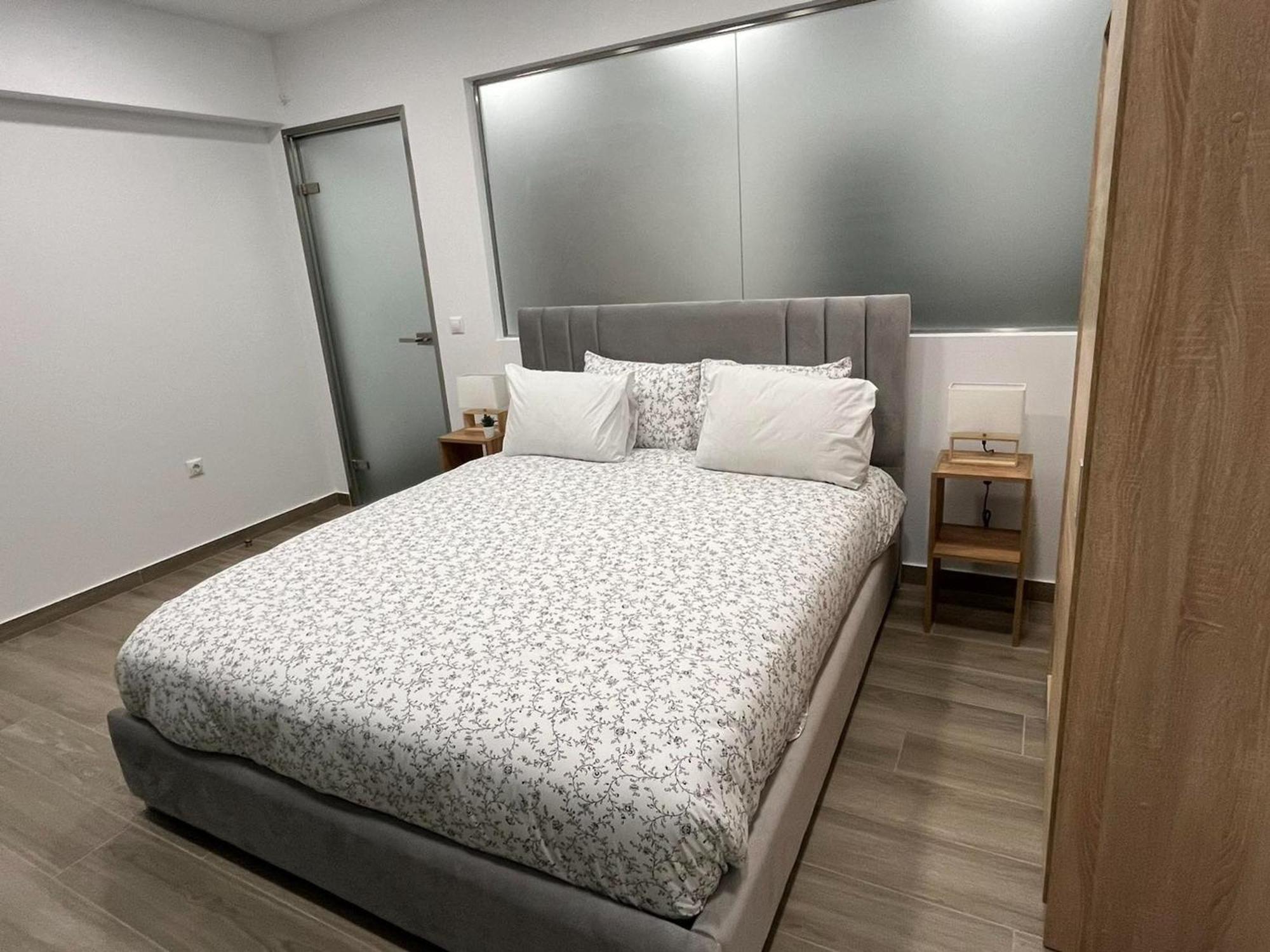 Academys Modern Apartments By Athens Urban Retreat Buitenkant foto